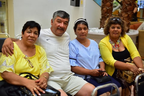23082018 Mary, Ángel, Carmen y María Cruz.