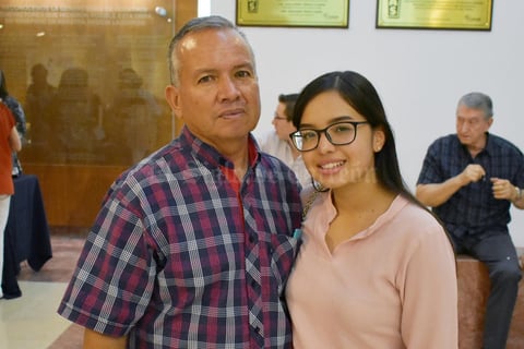 24082018 Leonardo y Flor.