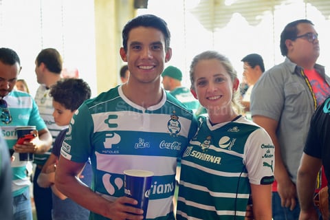 25082018 Joel y Estefanía.
