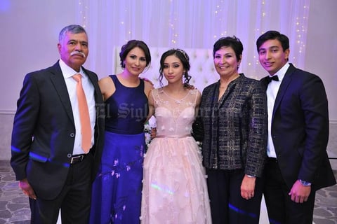 28082018 Germán y Aracely con Erika, Luciana y Carlos.