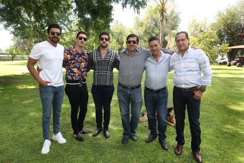 Juan José Rosas, Javier Elizondo Jr., Miguel Elizondo, Elías Bechelani y Martín Martínez.