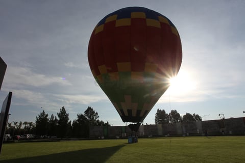 Algunos vuelos en globo aerostáticos estarán disponibles para los aficionados a esta actividad.