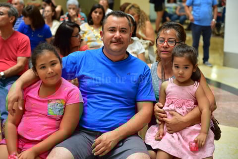 01092018 Lupita, Javier, Esperanza, Josefina, Pedro, Dana y Karen.