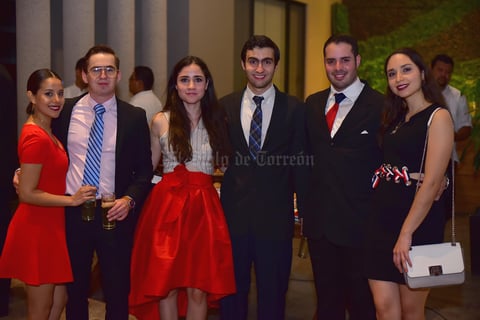 Jaqueline  Jose Maria  Andrea  Ricardo  Raul y Luisa