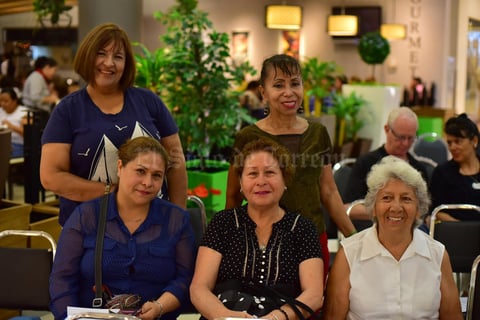 05092018 Hilda, Elizabeth, Magda, Ana María y Laura.