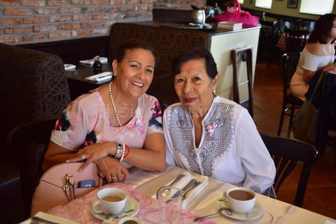 05092018 María de Jesús y Karen.
