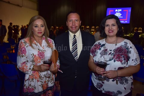 07092018 Edith, Miguel Ángel y Maricela.