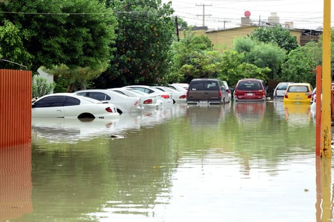 Se agudizan inundaciones en Laguna