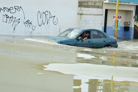 Se agudizan inundaciones en Laguna
