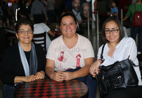Sandra, Edith y Josefina.