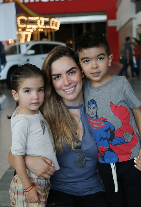 Cecilia Guerrero, Sofía y Santi.
