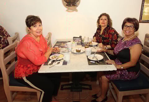 Fifi Martínez, Criss de la Fuente y Martha Martínez.