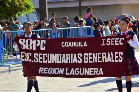 Alumnos de distintas escuelas de la región, también formaron parte del recorrido.