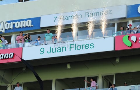 Santos 'doma' al León en el Corona
