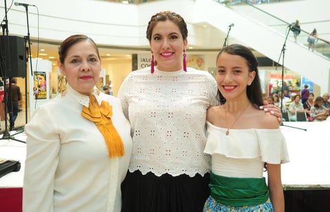 17092018 Dora Alicia, Mónica y María.