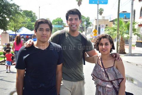 18092018 PASEO COLóN.  Raúl, Rodrigo y Giovanna.