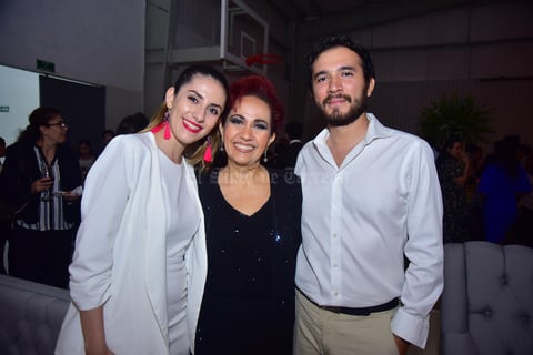 Kassandra, Ivonne y José Luis