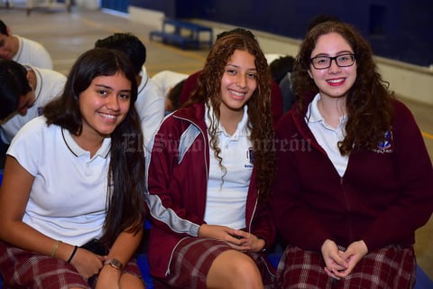20092018 Ashley, Carmen y Ana.
