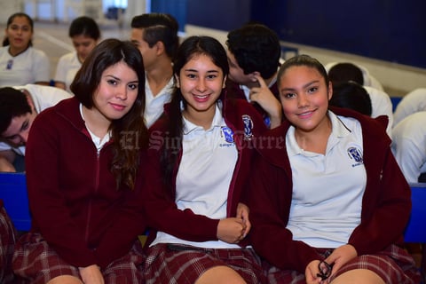 20092018 Adriana, Anel y Jenny.