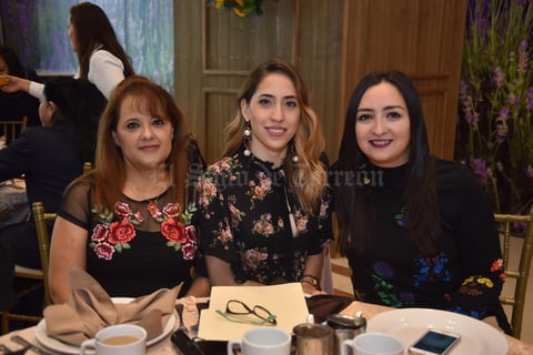 22092018 Isela, Jennifer y Laura.