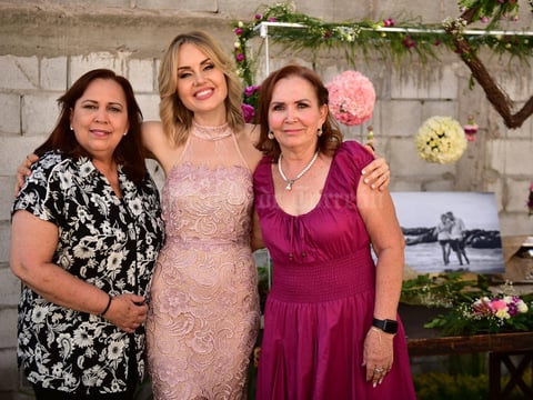 24092018 POR CASARSE.  Maria Kireeva en su despedida de soltera. Ella se casará con Francisco Aguilar Díaz Flores el 20 de octubre.