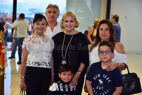 23092018 EN RECIENTE EVENTO  Sra. de Riquelme, Lucía, Matías, Diego, Ethel y Vero.