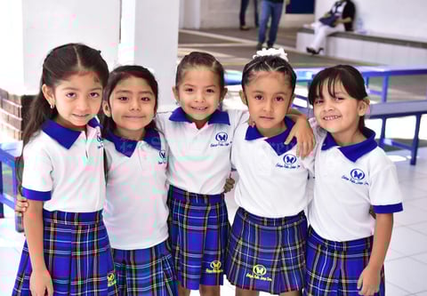 25092018 Camila, Renata, María José, Victoria y Sofía.