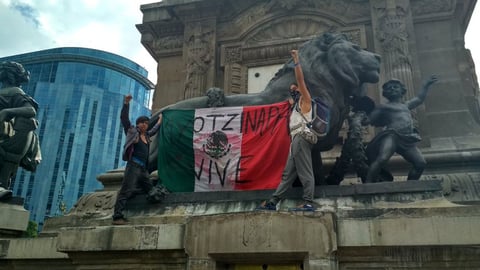 Por ello, se prevé que el Paseo de la Reforma se vea afectado a la circulación desde ese punto y hasta la altura del Metro Hidalgo, por lo que se sugiere evitar la zona.