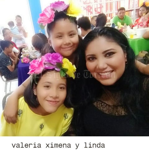 27092018 MUY LINDA.  Ana Victoria.