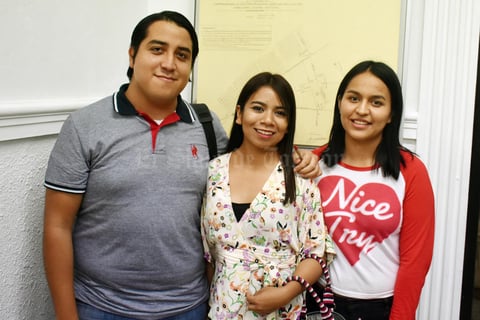 28092018 CONFERENCIA.  Moisés, Lourdes y Pamela.