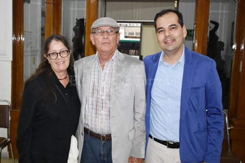 28092018 RECIENTE EVENTO.  Soledad, Juan Manuel y Carlos.