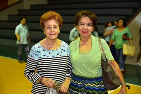 28092018 AMIGAS.  Lucía y Hortensia.