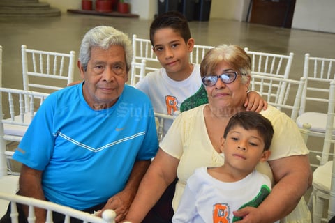 29092018 Juan Guillermo, Diego, María Luisa y Guillermo Alejandro.