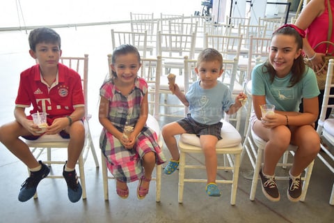 29092018 Daniel, Paulina, Max y Katy.