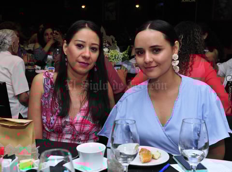 29092018 EN BABY SHOWER.  Nadia y Dayis.