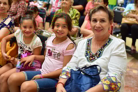 30092018 Tina, Daniela y Fernanda.