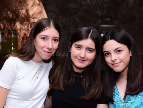 Valeria Ana Regina y Ana Paula