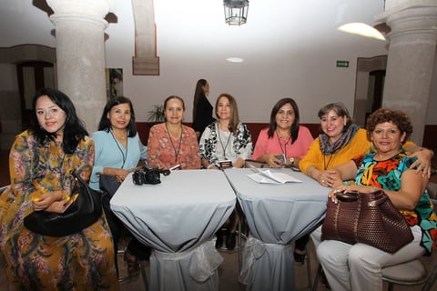 Presentan pasarelas en Congreso Internacional de Moda y Negocios