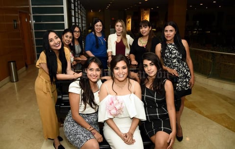 06102018 Zayne y sus damas.