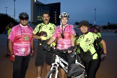 12102018 CICLISTAS.  Juan, Fernando, Laura y Silvia.