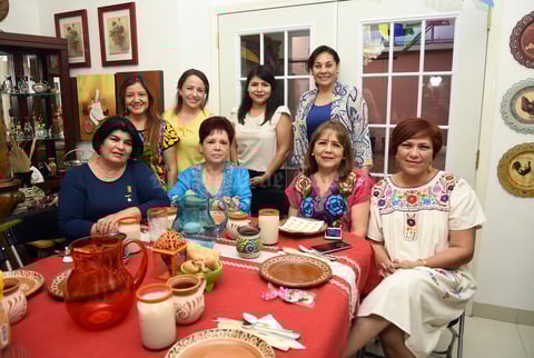 14102018 EN AMENA CONVIVENCIA.  Ana Luisa, Ana Lucía, Bertha, Lupita, Elvira, Verónica, Ana María y Lupita.