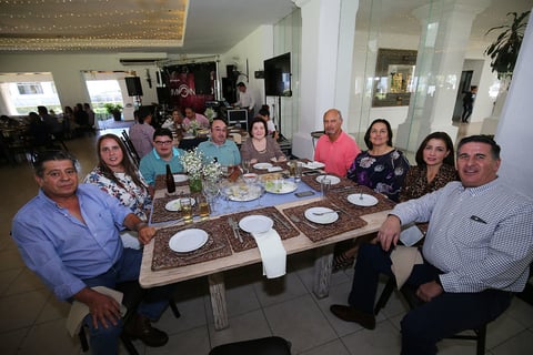 Familia Sáenz Cervantes, familia Partan González y Dr. Jorge Ramírez e Ing. Ávila.