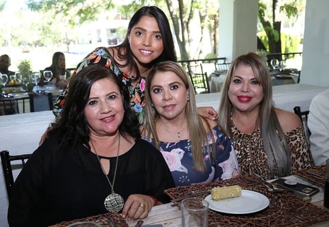 Conni Lazarín, Saide Corrales, Sandra Navarro y Nora Carvajal.