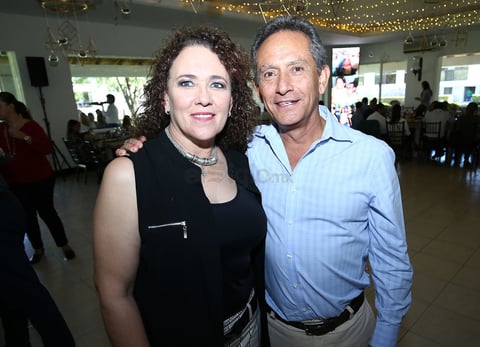 Johanna Prado y Carlos Núñez.