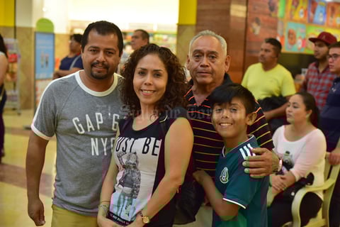 16102018 Miriam, Mario, Enrique y Nicolás.