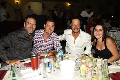 Luis David Villalobos Benjamin Orozco Alex Diaz y Elba Reyes