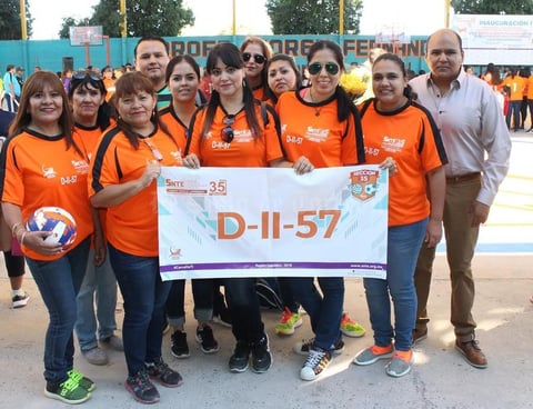22102018 Equipo femenil de volibol de la Secundaria No. 9 de Villa Jacarandas.