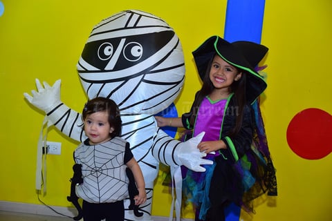 26102018 Ángela y Sara.