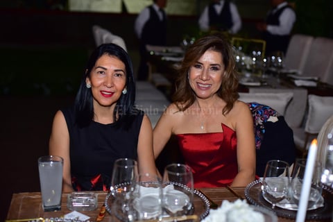 Lily y Rocio Maury