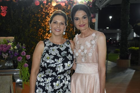 Paty de Perezanta y Adriana de Marcos
